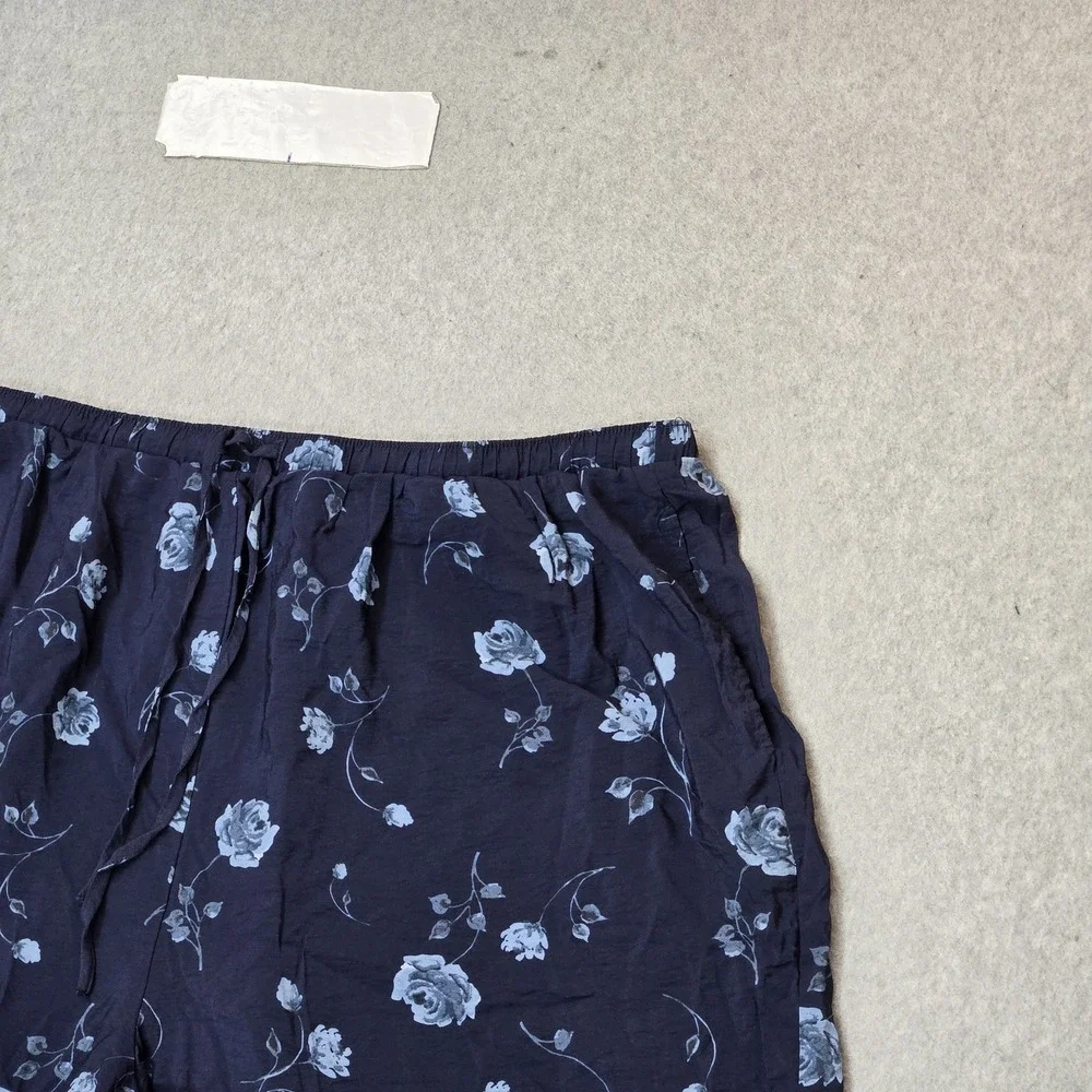 Torrid Women Shorts 2 Navy Nylon Rayon Floral Pajama Shorts Cottagecore